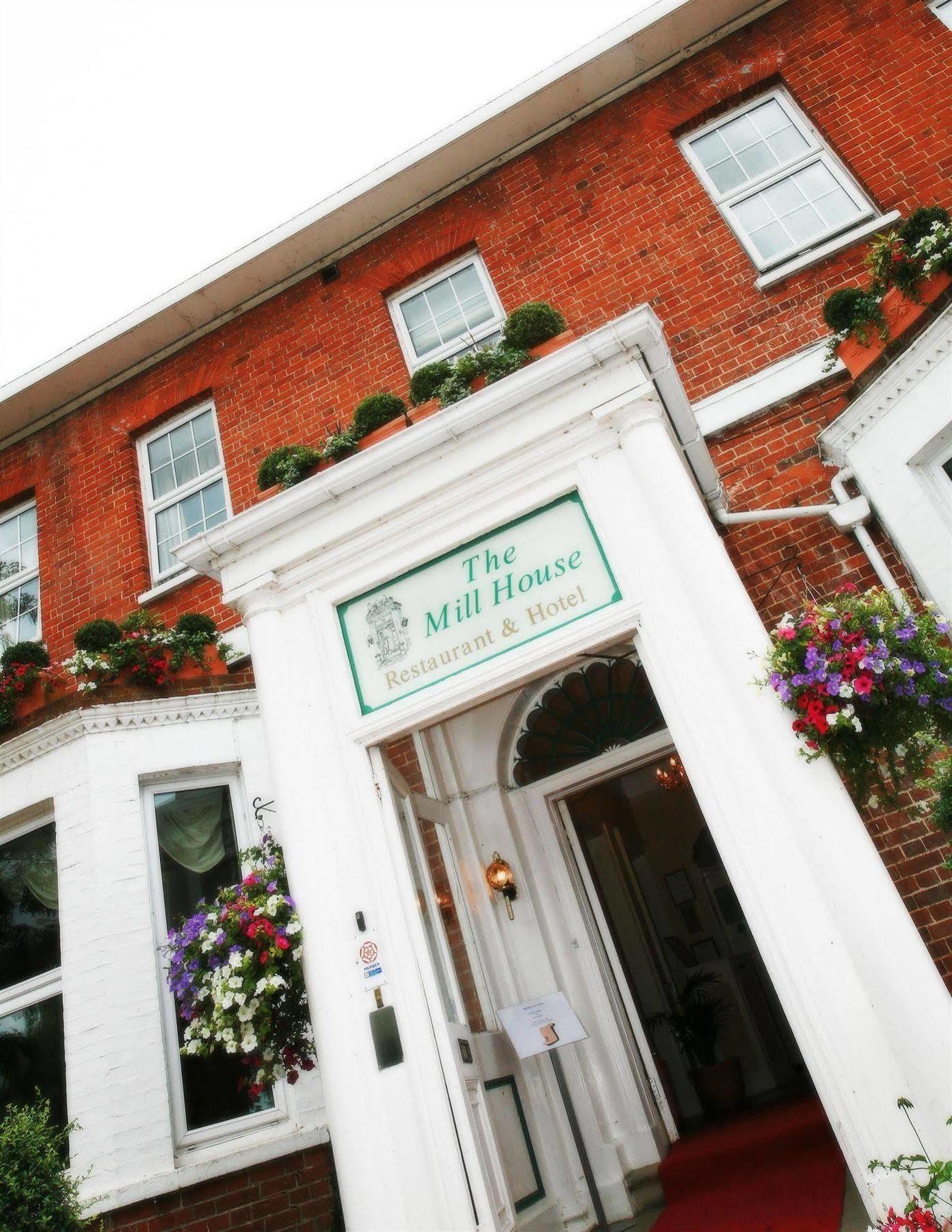 Hotel The Mill House à Reading Extérieur photo